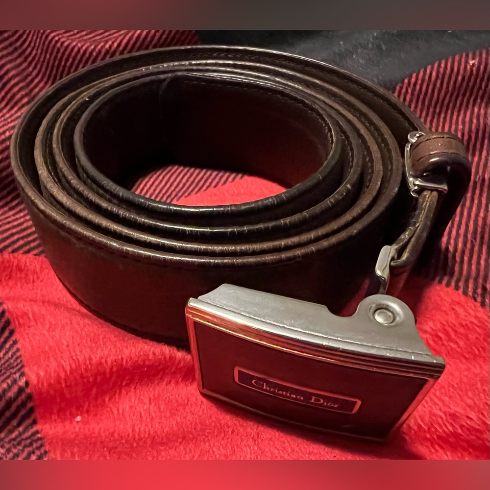 Vintage Christian Dior brown belt. Can be unisex!